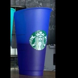 Color changing Starbucks cups (blue to dark blue)